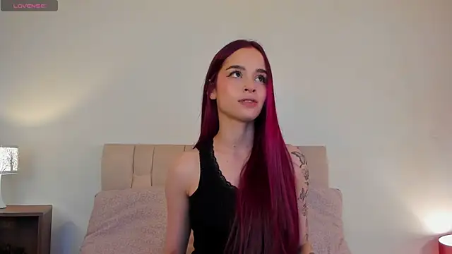 Snapshot of Roxxy_mora chatting on March 12, 2025, 9:03 pm Roxxy mora online show from March 12, 2025, 9:03 pm