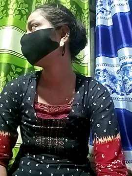 Snapshot of Aruyeshi- chatting on February 2, 2025, 2:38 am Aruyeshi- online show from February 2, 2025, 2:38 am