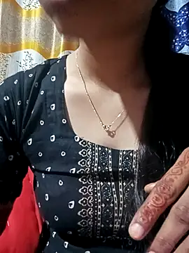 Snapshot of Aruyeshi- chatting on February 25, 2025, 12:13 pm Aruyeshi- online show from February 25, 2025, 12:13 pm