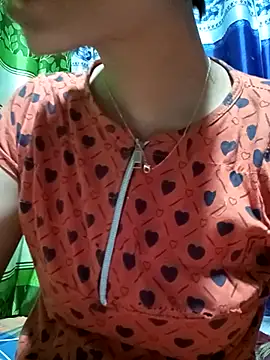 Snapshot of Aruyeshi- chatting on March 5, 2025, 2:14 am Aruyeshi- online show from March 5, 2025, 2:14 am