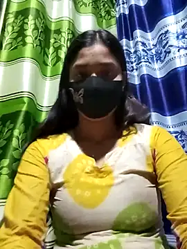 Snapshot of Aruyeshi- chatting on March 7, 2025, 4:46 am Aruyeshi- online show from March 7, 2025, 4:46 am