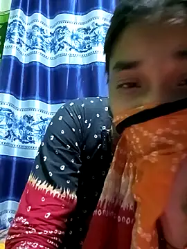 Snapshot of Aruyeshi- chatting on March 18, 2025, 2:04 am Aruyeshi- online show from March 18, 2025, 2:04 am