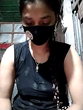 Snapshot of Aruyeshi- chatting on October 2, 2025, 11:23 pm Aruyeshi- online show from October 2, 2025, 11:23 pm