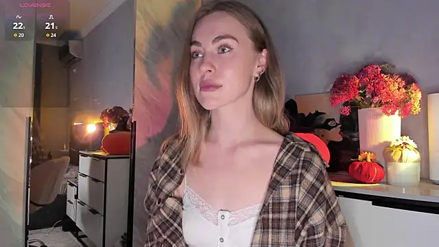 LoveGameSexx online show from October 15, 2025, 5:57 pm