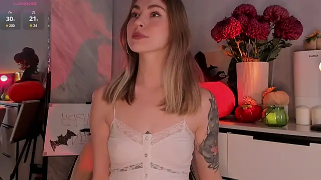 LoveGameSexx online show from October 31, 2025, 9:21 am