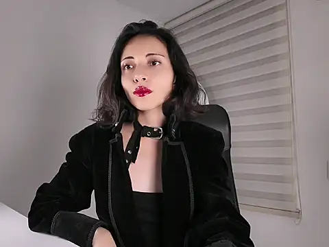 Snapshot of Edranah chatting on October 30, 2025, 10:32 pm Edranah online show from October 30, 2025, 10:32 pm