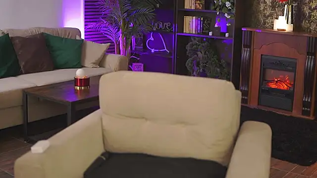 EvaSunderland online show from March 15, 2025, 12:04 am