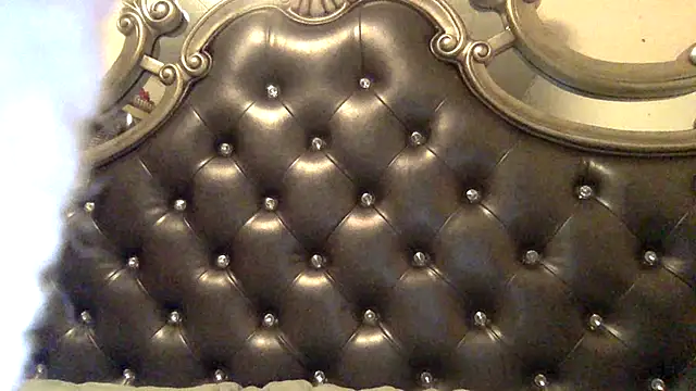 Boobookittyfuk420 online show from February 12, 2025, 3:38 pm