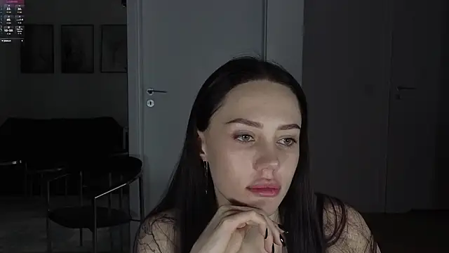 Snapshot of Sara_Tranquil chatting on November 6, 2025, 9:15 pm Sara Tranquil online show from November 6, 2025, 9:15 pm