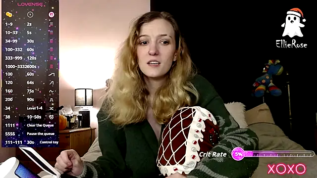 Snapshot of EllieeRose chatting on December 4, 2025, 9:01 pm EllieeRose online show from December 4, 2025, 9:01 pm