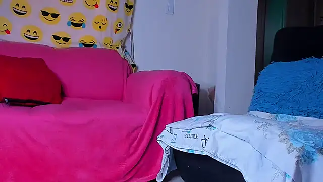 kerlysmith 24 online show from October 8, 2025, 4:15 pm