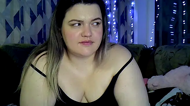 AnitaWillias online show from October 28, 2025, 2:31 pm