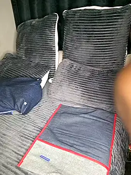 Petrossa online show from March 20, 2026, 5:23 am