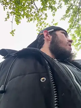 xhxmdnx online show from April 13, 2026, 2:44 pm