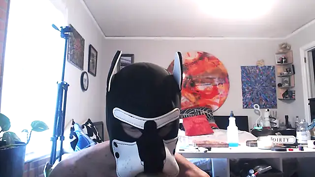 Snapshot of trash4cash chatting on January 27, 2025, 7:24 pm trash4cash online show from January 27, 2025, 7:24 pm