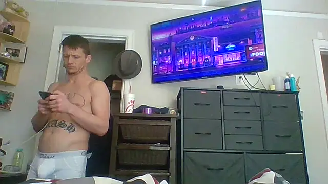 Snapshot of trash4cash chatting on February 16, 2025, 7:05 pm trash4cash online show from February 16, 2025, 7:05 pm