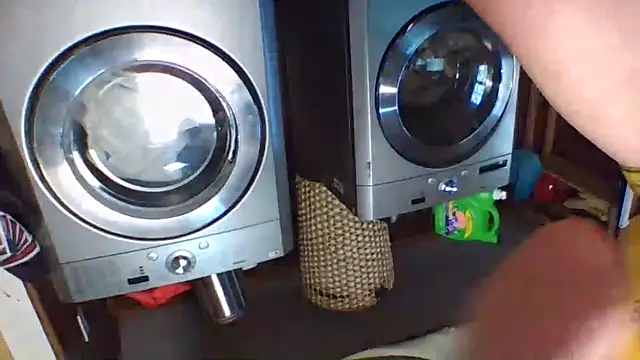 Snapshot of trash4cash chatting on October 14, 2025, 7:14 pm trash4cash online show from October 14, 2025, 7:14 pm