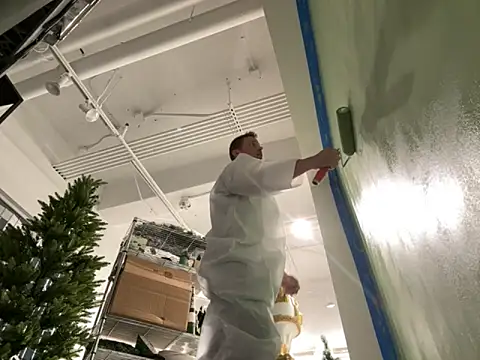 Snapshot of trash4cash chatting on December 4, 2025, 1:48 am trash4cash online show from December 4, 2025, 1:48 am