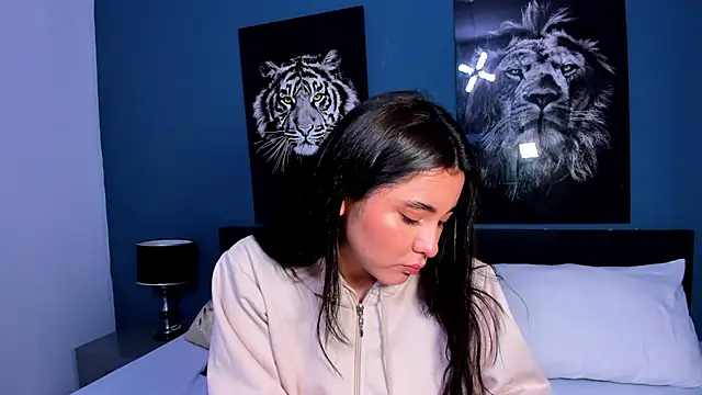 Snapshot of Liana_Bernocchi chatting on February 9, 2025, 8:02 pm Liana Bernocchi online show from February 9, 2025, 8:02 pm