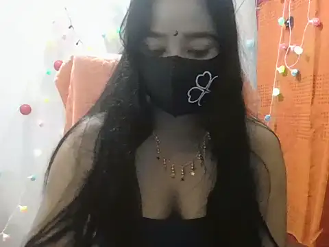 Snapshot of Chitrani- chatting on January 13, 2026, 11:04 am Chitrani- online show from January 13, 2026, 11:04 am