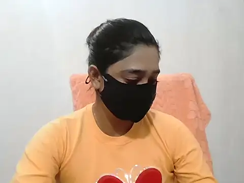 Snapshot of Chitrani- chatting on January 31, 2026, 7:34 pm Chitrani- online show from January 31, 2026, 7:34 pm