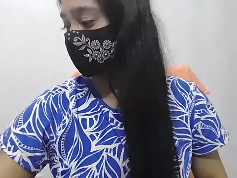 Snapshot of Chitrani- chatting on February 8, 2026, 7:28 pm Chitrani- online show from February 8, 2026, 7:28 pm