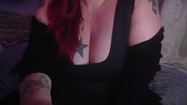 Snapshot of LynnLa chatting on November 11, 2025, 7:36 pm LynnLa online show from November 11, 2025, 7:36 pm