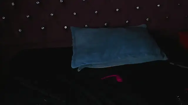 Snapshot of MaddyHudson chatting on February 21, 2025, 11:21 pm MaddyHudson online show from February 21, 2025, 11:21 pm