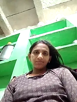 Baby  Shreya online show from May 4, 2026, 9:33 pm