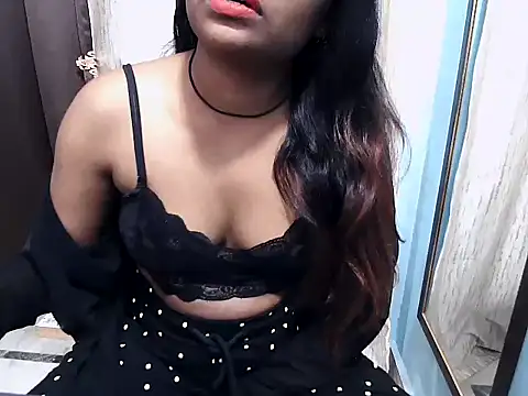 Snapshot of Mayra_baby chatting on April 1, 2026, 11:00 am Mayra baby online show from April 1, 2026, 11:00 am