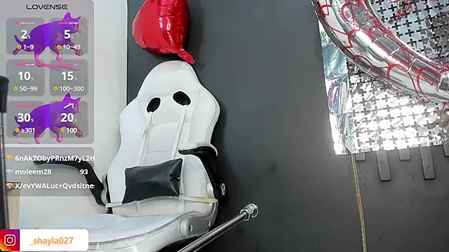 Shayla27 online show from February 11, 2025, 12:58 pm