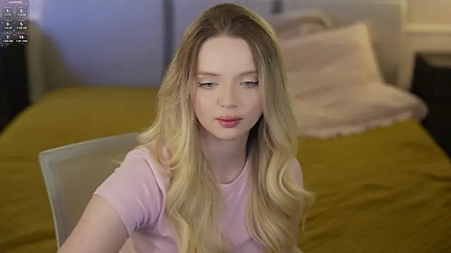 Cassy-Celestial  online show from September 18, 2025, 7:21 am