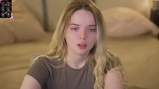 Cassy-Celestial  online show from October 12, 2025, 4:11 am