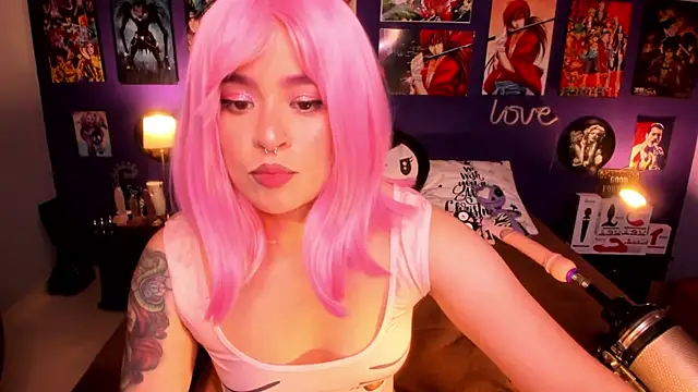 Snapshot of anne_cross chatting on December 24, 2024, 2:54 am anne cross online show from December 24, 2024, 2:54 am