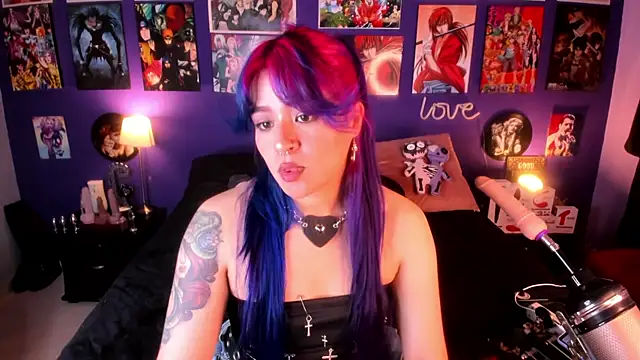 Snapshot of anne_cross chatting on January 30, 2025, 1:55 am anne cross online show from January 30, 2025, 1:55 am