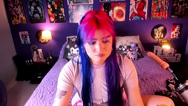 Snapshot of anne_cross chatting on March 7, 2025, 12:15 am anne cross online show from March 7, 2025, 12:15 am