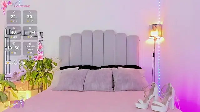 Scarlett Steelee online show from May 23, 2026, 1:11 am