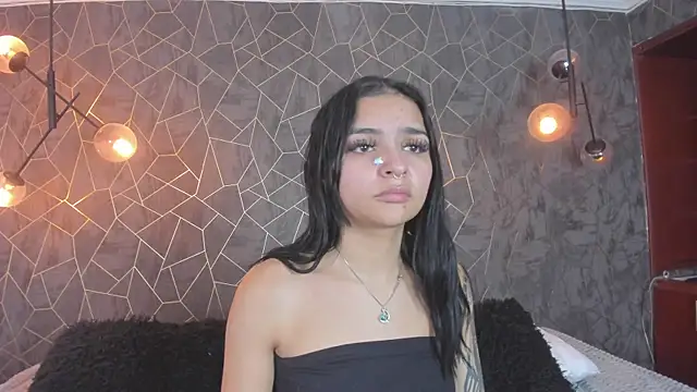 leigh-angels online show from May 20, 2026, 9:43 pm