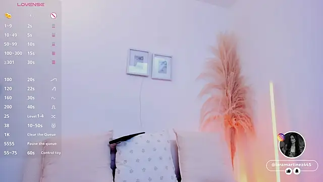 iara martinez online show from January 7, 2026, 1:13 pm