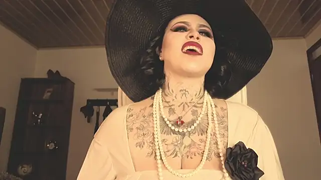 Snapshot of Olivia_seex chatting on October 31, 2025, 1:34 pm Olivia seex online show from October 31, 2025, 1:34 pm