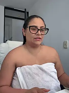 Snapshot of Sol_biglips chatting on March 17, 2025, 5:16 pm Sol biglips online show from March 17, 2025, 5:16 pm