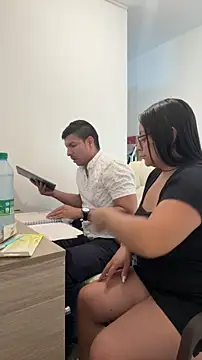 Snapshot of Sol_biglips chatting on December 16, 2025, 3:50 pm Sol biglips online show from December 16, 2025, 3:50 pm