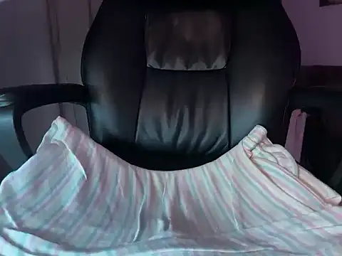 Snapshot of DalvinKros chatting on October 31, 2025, 11:28 pm DalvinKros online show from October 31, 2025, 11:28 pm