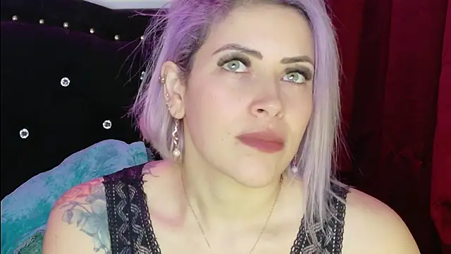 Natalia Montoya online show from March 22, 2026, 5:55 am