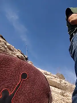 Snapshot of FloppyPickle4u chatting on February 17, 2025, 7:53 pm FloppyPickle4u online show from February 17, 2025, 7:53 pm