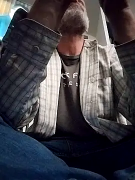 Snapshot of FloppyPickle4u chatting on February 20, 2025, 3:56 am FloppyPickle4u online show from February 20, 2025, 3:56 am