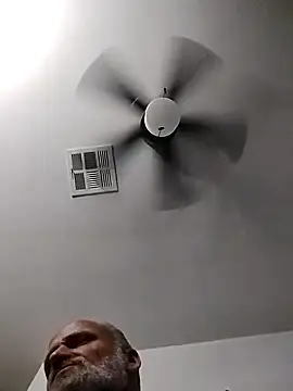 Snapshot of FloppyPickle4u chatting on February 20, 2025, 7:12 am FloppyPickle4u online show from February 20, 2025, 7:12 am