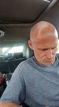 Snapshot of FloppyPickle4u chatting on February 28, 2025, 10:39 pm FloppyPickle4u online show from February 28, 2025, 10:39 pm