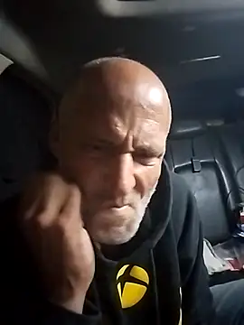 Snapshot of FloppyPickle4u chatting on March 3, 2025, 5:42 am FloppyPickle4u online show from March 3, 2025, 5:42 am