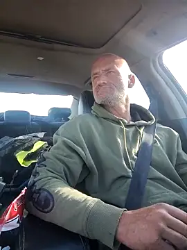 Snapshot of FloppyPickle4u chatting on March 3, 2025, 3:53 pm FloppyPickle4u online show from March 3, 2025, 3:53 pm